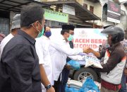 Kadin Serahkan Seribu Paket Sembako Kepada Warga Terdampak Covid-19 di Aceh Besar