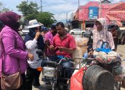 Antisipasi Penyebaran CovId-19, IAKMI Aceh Besar Bagi Tiga Ribu Masker untuk Pengguna Jalan