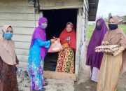 Di Tengah Covid-19 dan Ramadhan, DWP Kemenag Aceh Tengah “Door to Door” Salurkan Paket Sembako