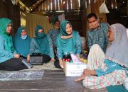 PKK Aceh Besar Salurkan 547 Paket Sembako untuk Lansia