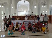 Solusi Bangun Andalas Salurkan Sembako, APD dan Santuni Anak Yatim
