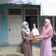 FOTO/ HUMAS PEMERINTAH ACEH Wakil Ketua Gugus Tugas Percepatan Penanganan Covid-19 Aceh, dr. Ir. Dyah Erti Idawati, MT, men gantarkan bingkisan lebaran dari Donasi Pejabat Pemerintah Aceh untuk para tenaga medis Covid-19 di RSUDZA, di Banda Aceh, Kamis (21/5/2020).