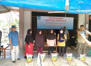 Warga Ilie Bagikan Sembako Kepada 85 KK