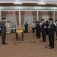 FOTO/ HUMAS PEMERINTAH ACEH Plt.Gubernur Aceh, Nova Iriansyah, melantik Anggota Badan Pengawas Sengketa Konsumen (BPSK) Aceh Utara, di Aula Rumah Dinas Wakil Gubernur Aceh, Banda Aceh, Rabu (10/6/2020).