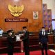 FOTO/ PEMERINTAH ACEH Plt. Gubernur Aceh, Ir. Nova Iriansyah, M. T menerima Laporan Hasil Pemeriksaan atas Laporan Keuangan Pemerintah Aceh Tahun Anggaran 2019 dengan Opini Wajar Tanpa Pengucualian (WTP) oleh Kepala Badan Pemeriksaan Keuangan Perwakilan Provinsi Aceh Republik Indonesia, pada rapat paripurna DPR Aceh di Gedung Utama DPR Aceh, Selasa, (30/06/2020)