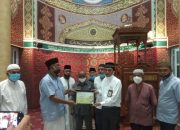 Masjid Oman Lampriek Terima Sertifikat Juara Teladan Nasional dari BNI Syariah