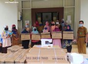 Disnaker Banda Aceh Serahkan Bantuan Mesin Jahit