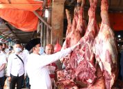 Jelang Idul Adha 1441 H, Bupati Aceh Besar Pantau Harga Sembako di Pasar Induk Lambaro