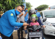 KNPI Aceh Bagikan Masker Gratis bagi Pengguna Jalan
