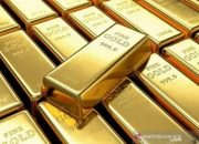 Harga Emas Anjlok, Dipicu Kenaikan Dolar dan Pemulihan Ekonomi
