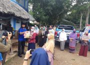 Anggota DPRK Banda Aceh M Arifin Serahkan Paket Sembako untuk Warga Terdampak Covid-19