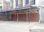 Satgas Covid-19 Lhokseumawe Segel Toko Grosir Diduga Langgar PPKM
