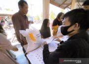 37.797 Warga di Pantai Barat Aceh Terima Bantuan Beras PPKM Tahap I