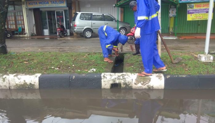 TRC Dinas PUPR Lakukan Penanganan Genangan Air di Wilayah Kota Banda Aceh