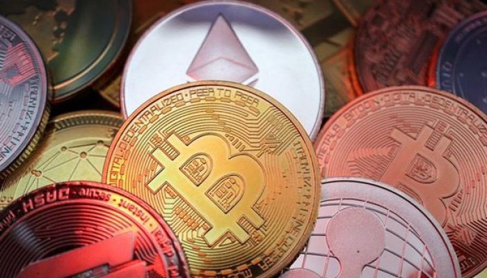 Bitcoin Anjlok ke Level Terendah Tertekan Konflik Rusia-Ukraina
