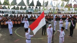 MIN 27 Aceh Besar Gelar Upacara Hari Pendidikan Daerah Ke-63