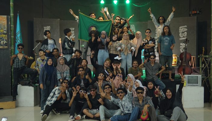 Mahasiswa Karawitan ISBI Aceh Gelar Acara Pertunjukan Seni Era 90an