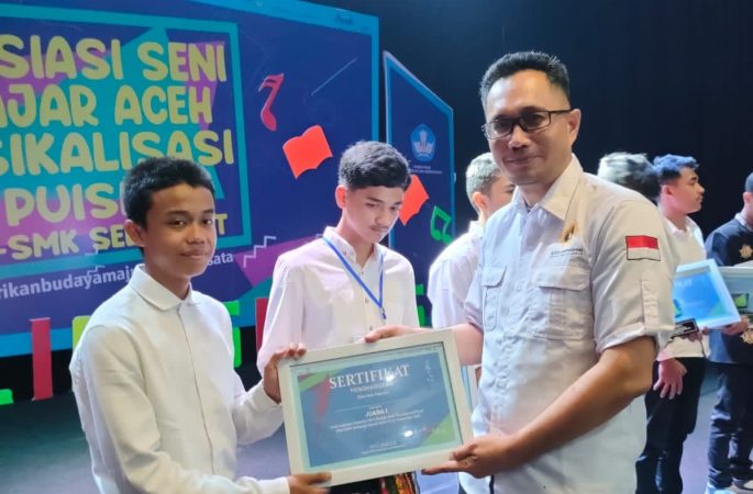 SMAN 7 Banda Aceh Juara Festival Musikalisasi Puisi antar Sekolah Se-Aceh