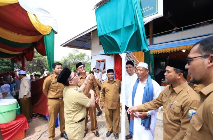 Pj Wali Kota Banda Aceh Resmikan Dayah Bustanul Huda Al-Aziziyah, Ini Pesannya Kepada Para Santri