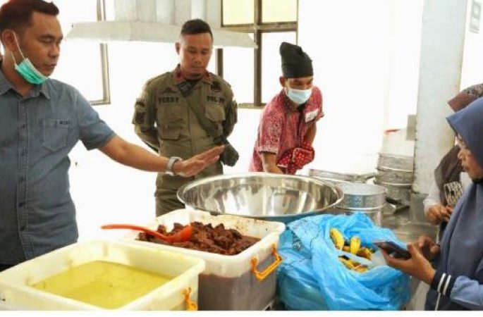 Sidak RSJ Aceh, Ketua Komisi V DPRA Berang Pelayanan Konsumsi untuk Pasien tak Standar