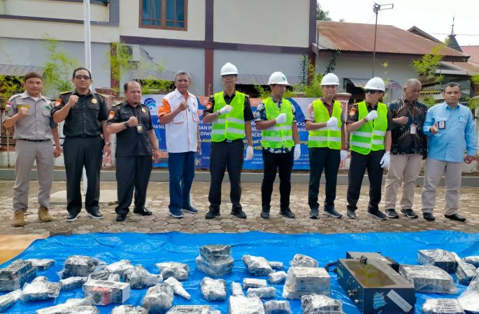 Balmon Banda Aceh Musnahkan 72 Perangkat Telekomunikasi