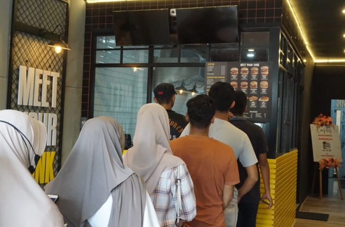 UMKM Tangguh Bank Aceh: Rasa Mewah Ala Burgerlah