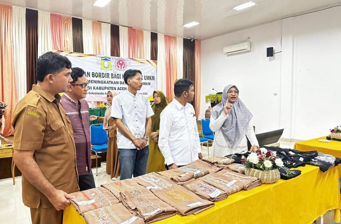 Pj Ketua Dekranasda Aceh Besar Harapkan Keberlanjutan Program Pelatihan Bordir Bagi Pelaku UMKM