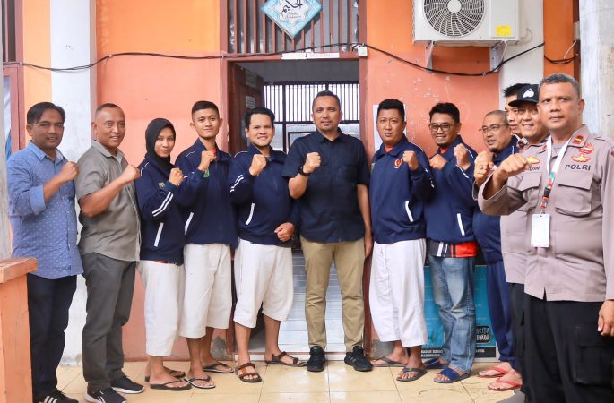 Pj Wali Kota Sabang Bersama Dandim dan Ketua PN Kunjungi Kontingen PORA di Pidie