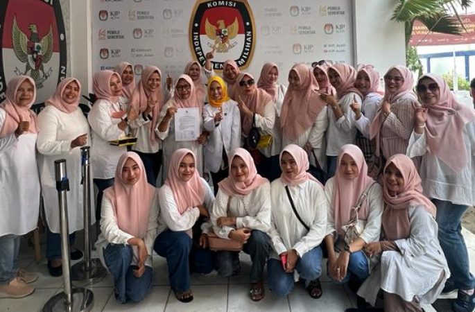 Tidak Ada Kata Menyerah untuk Sebuah Cita Cita Mulia, dr Husna Kembali Mendaftar Sebagai Senator