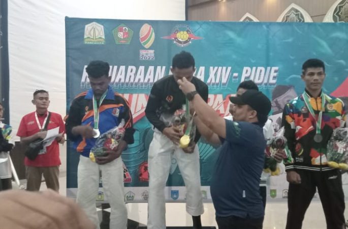 Tuan Rumah Pidie Juara Umum Tarung Derajat PORA XIV