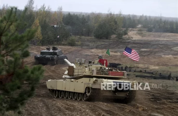 Sejumlah Negara Janjikan 321 Tank Berat untuk Ukraina