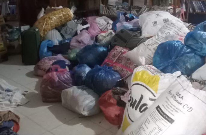 Miris, Warga Rohingya Mengalami Kelaparan Minta Minta Pada Pengunjung