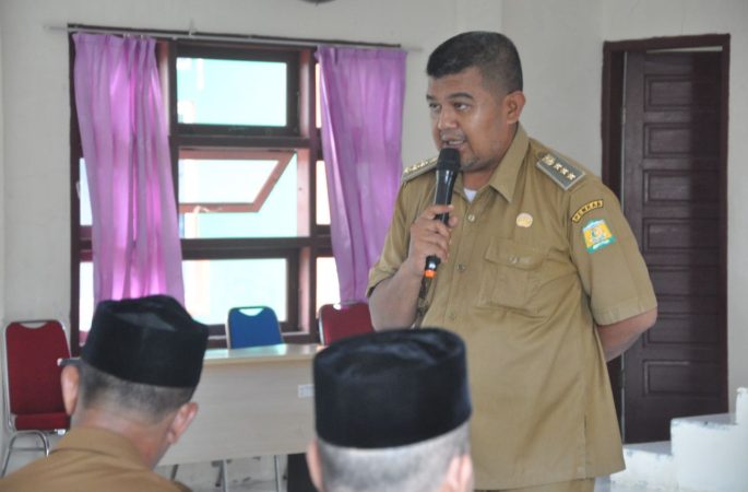 Lakukan Pertemuan, Camat Lhoknga dan Keuchik Bahas 5 Poin Penting