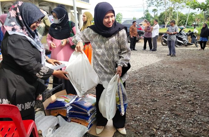 Warga Aceh Besar Antusias Belanja di Pangan Murah