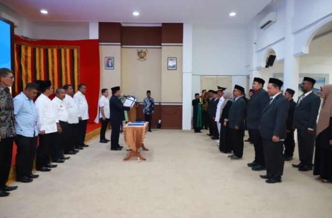 Pj Bupati Lantik 19 Pejabat Jajaran Pemkab Aceh Besar 