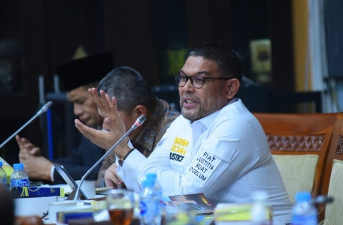 Legislator Asal Aceh Minta OJK Tetapkan Orang Aceh Jadi Dirut Bank Aceh Syariah