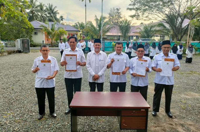 Tingkatkan Kinerja Kemenag Aceh Besar Jalin Teken Fakta Integritas Sekaligus Jalin Kerja Sama dengan BSI