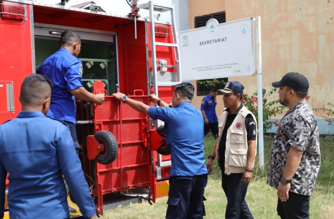 Mobil Damkar Bantuan Kemendagri Tiba di Aceh Besar