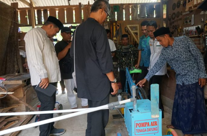 Aceh Besar Miliki Alat Inovasi Teknologi Pompa Air Tenaga Dayung dari Barang Bekas