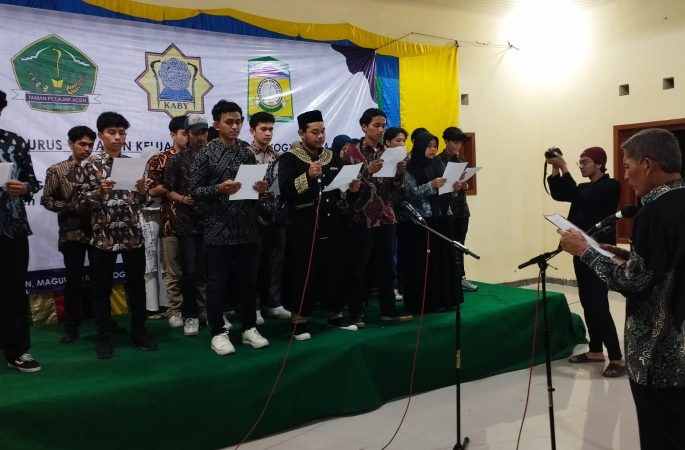 Wakili Pj Bupati, Asisten III Sekdakab Aceh Besar Lantik KABY Yogyakarta