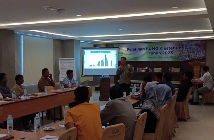 Gampong Garot Wakili Aceh Besar Ikuti Pelatihan BUMG Kluster Usaha Perikanan