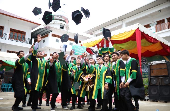 Dayah Inshafuddin Gelar Milad dan Tasyakur Santri Akhir ke-25