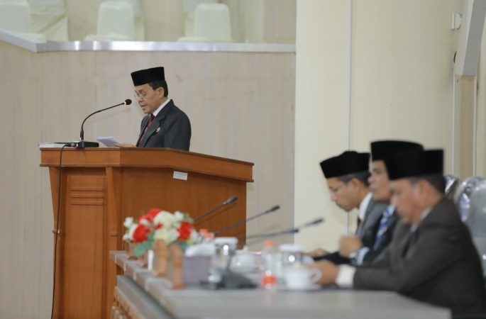 DPRK Banda Aceh Gelar Paripurna Penyampaian dan Penyerahan R-KUA PPAS TA 2023