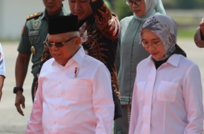 Pangdam IM Sambut Kedatangan Wapres di Bandara SIM