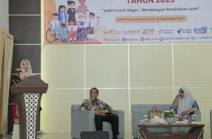 Bunda PAUD Aceh Buka dan Jadi Pemateri FGD Mitra Pembangunan di BPMP Aceh