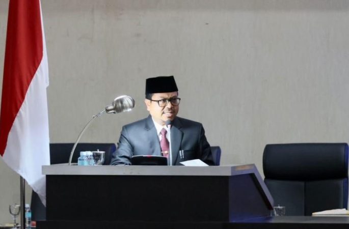 Asisten I Sampaikan Nota Keuangan dan Rancangan Qanun Aceh Tentang APBA 2024