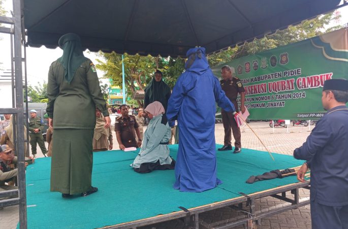 Melanggar Syariat Islam, 10 Terpidana Dieksekusi Cambuk di Pidie