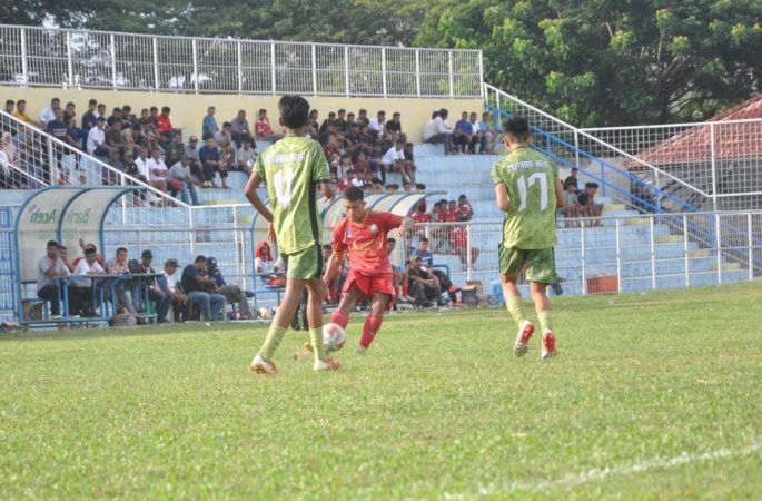 Lanjutan Piala Soeratin, Peusangan Raya Libas Mutiara Raya