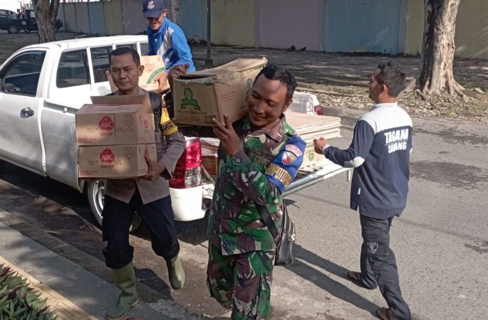Akibat Hujan Deras 9 Rumah Rusak Tertimpa Pohon