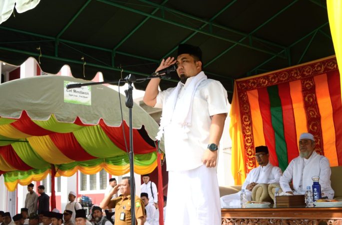 Pj Bupati Aceh Besar Pimpin Upacara Hari Santri Nasional di Dayah Darul Muta’allimin